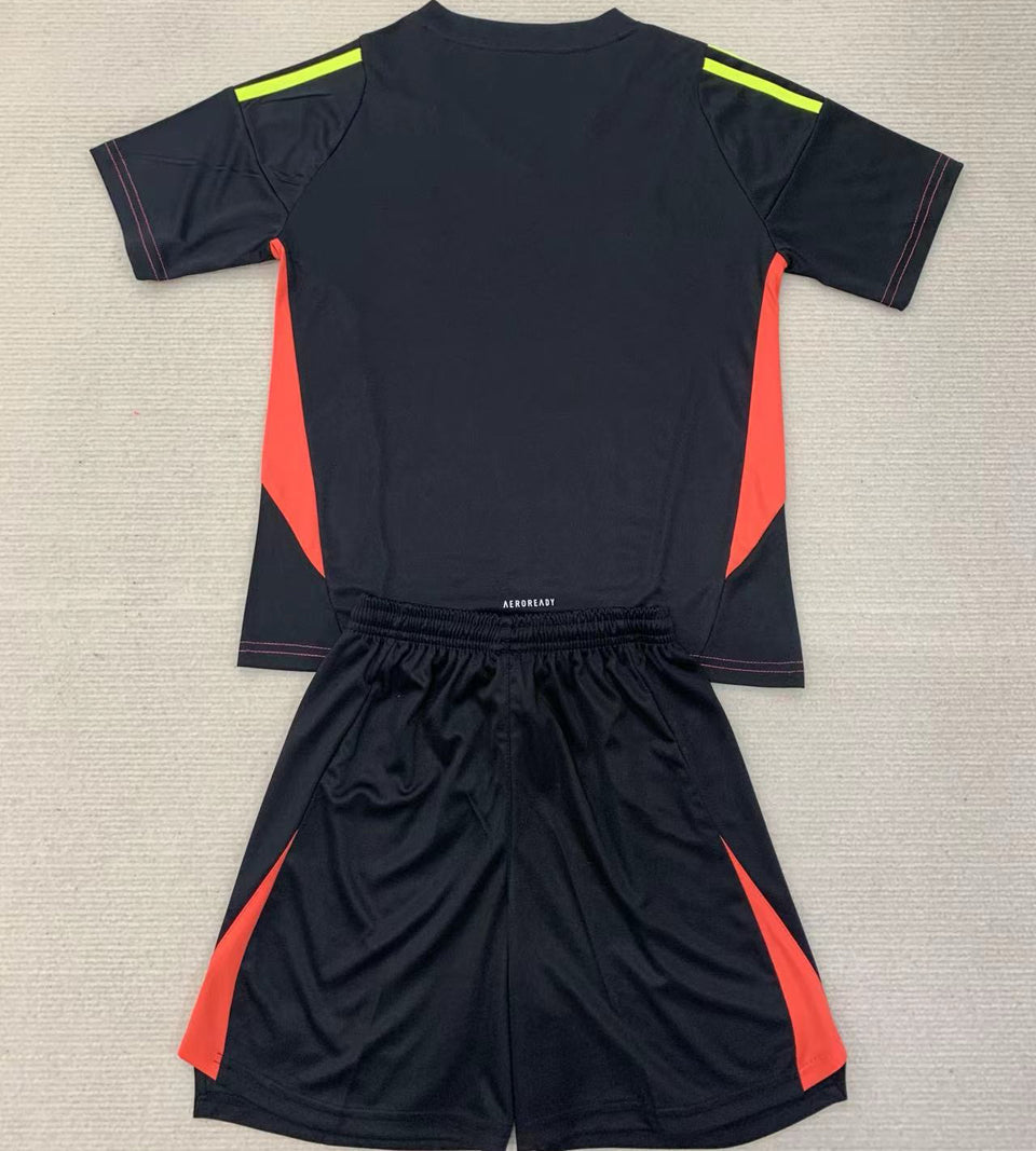 2024/25 Real Madrid Goalkeeper Short Sleeve Jersey for Kids